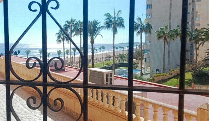 Foto c5e06ff0-b671-421c-a14e-5bd5af737f8a. Apartament a carrer el pinós 16 a Playa Muchavista Campello (el)