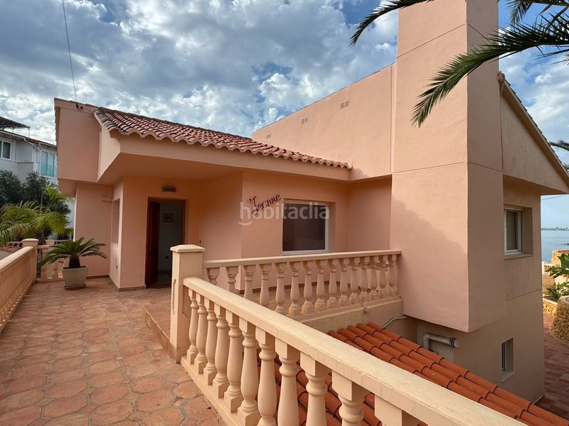 Foto b6de7cf3-bcb3-4d01-997f-5976d163c1d0. Xalet a avinguda d'amèrica 23 a Pueblo Español-Coveta Fumá Campello (el)