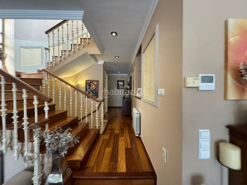 Foto a87b481f-b17b-42a8-aaf0-e7975f82011b. Chalet con camino riscaldamento parcheggio piscina in Alicante