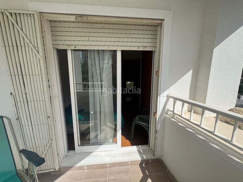 Foto f0ab4ff2-c2dc-46a5-9920-f1df6bd7221a. Casa adossada amb aparcament piscina a Playa Muchavista Campello (el)