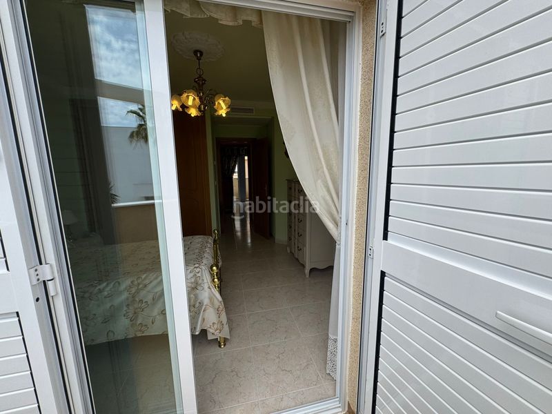 Foto 13f6b127-a496-45e3-a838-ebe228ee313e. Casa adossada a calle versalles 7 a Playa Muchavista Campello (el)