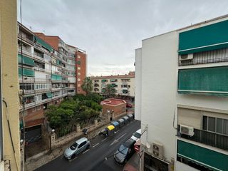 Pis a Calle béjar 703013. Piso en carolinas con terraza