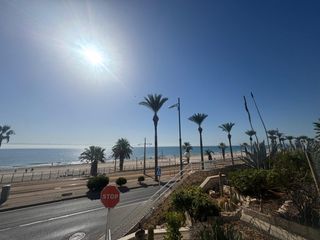Affitto Piccolo appartamento  Avenida jaime i el conquistador 2. Alquiler en pimera linea de la playa en playa muchavista