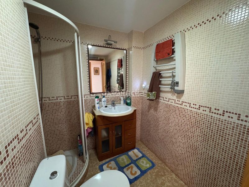 Foto 426b1c7b-908c-4f6a-8769-0cd62895f388. Apartament amb calefacció aparcament piscina a Playa Muchavista Campello (el)