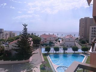 Miete Appartement in Carrer de juan de la cierva 19. A-600 apartamento co9n acceso a primera línea de playa muchavist