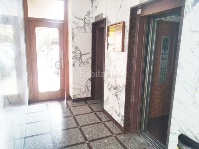 Foto 9aa5b410-b5c4-43a2-ae51-c97e68d8d0c8. Miete appartement in carrer de juan de la cierva 19 in Campello (el)