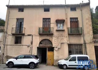 Nau industrial  Carrer els tints. 5112 5 naves industriales con dos masías en alcoy