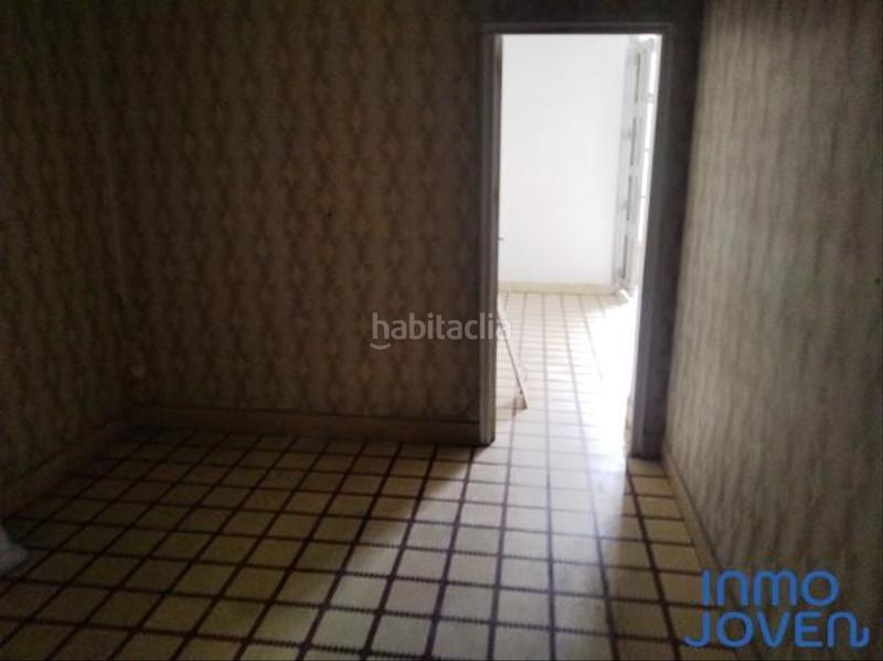 Foto a31aef3a-f0c5-437b-bbcf-38a22f24f454. Industrial building in Eixample Alcoi