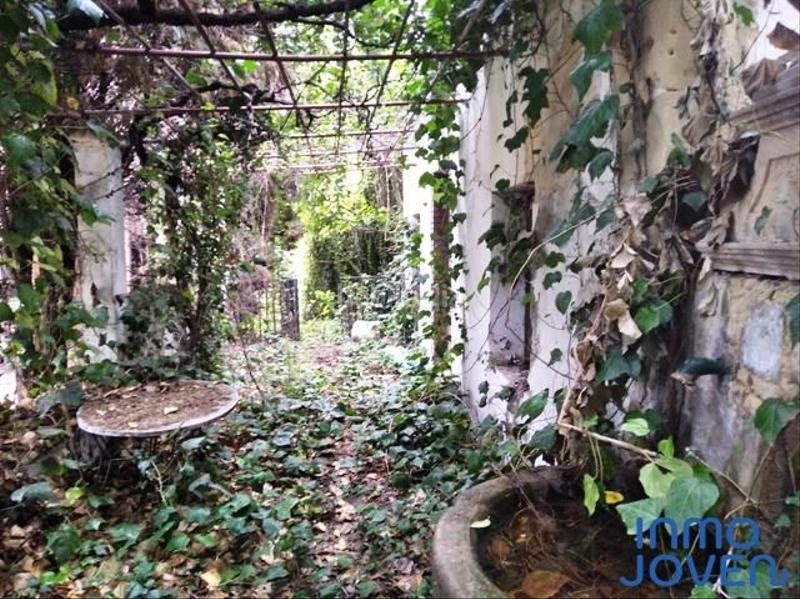 Foto e9ed500b-317a-4c3b-9470-49c6cf3e76c1. Industrial building in Eixample Alcoi