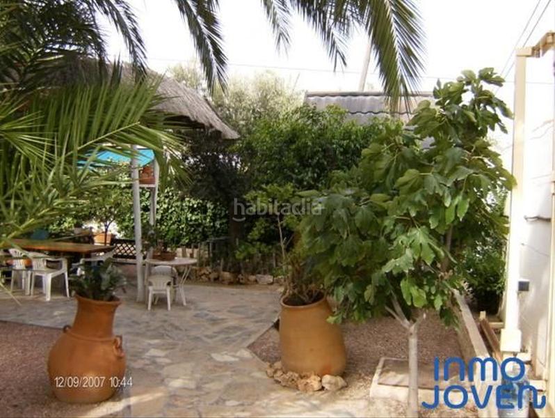 Foto c79787d8-2ad2-4337-b47c-0c2359f15c55. Xalet amb aparcament a Pueblo Acantilado-Lanuza Campello (el)