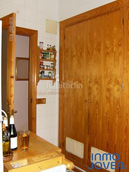 Foto efc528f1-3e3d-4d48-9fbc-e861988991e6. Xalet amb aparcament a Pueblo Acantilado-Lanuza Campello (el)