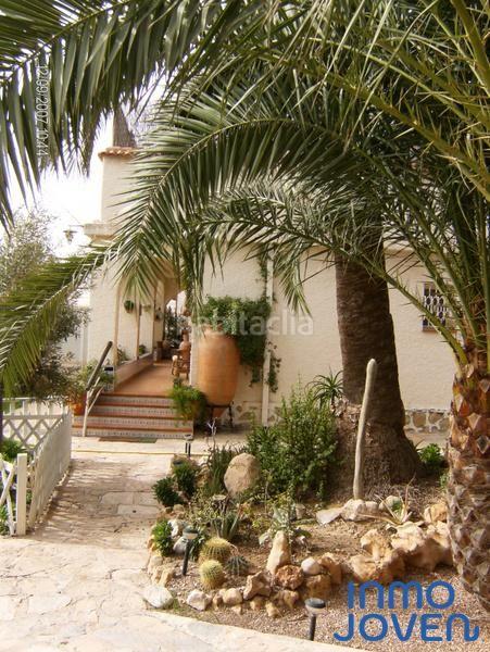 Foto ffcca939-1f92-4a52-b8e3-5f1301ed99ad. Xalet amb aparcament a Pueblo Acantilado-Lanuza Campello (el)