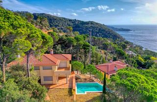 Casa a Puntabrava-Port Salvi. Sant feliu de guixols  punta brava   obra nueva