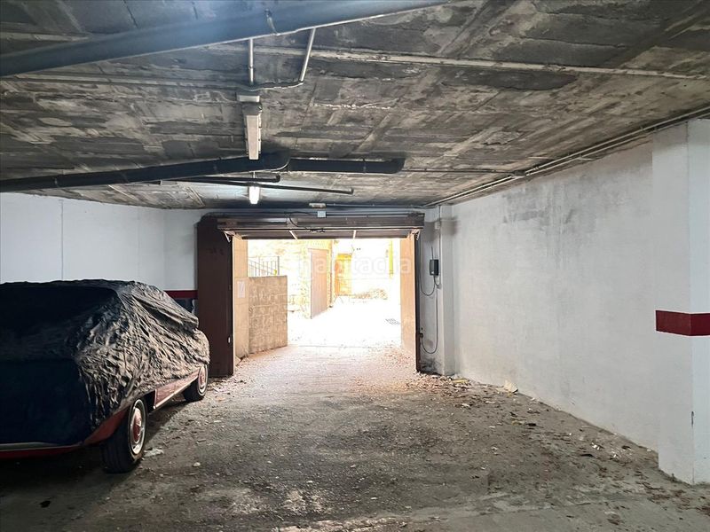 Foto 59a207ad-bf3f-47ce-ab05-47f7d1715730. Parking coche en comerc en Guardiola de Berguedà