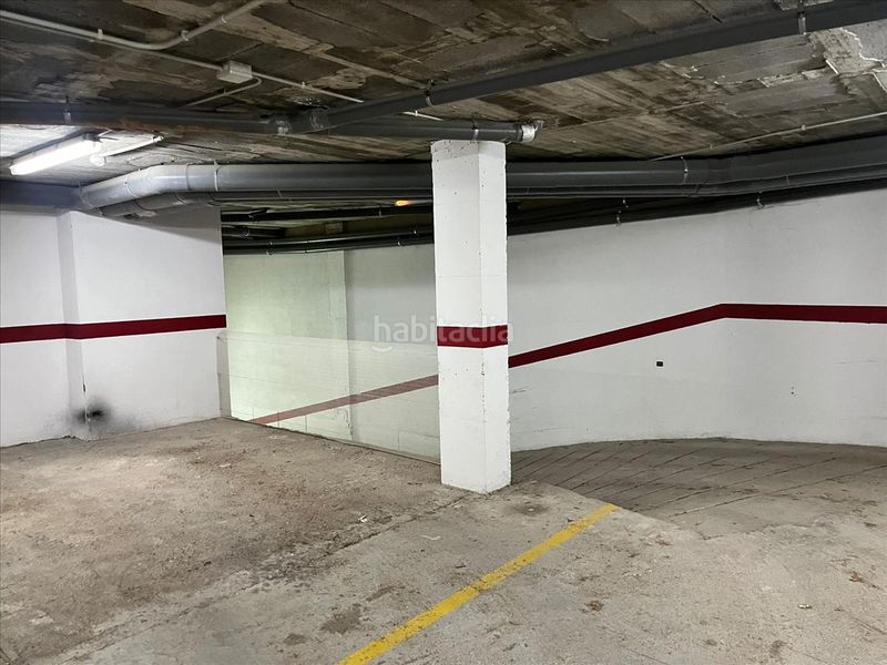 Foto c4327be7-7623-476e-b378-23c796d071e5. Parking coche en comerc en Guardiola de Berguedà