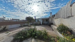 Casa a Nord. Vilanova i la geltr�