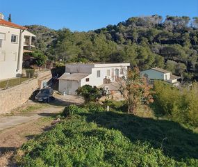 Maison à Salvador dali de. Casa independiente en cubelles