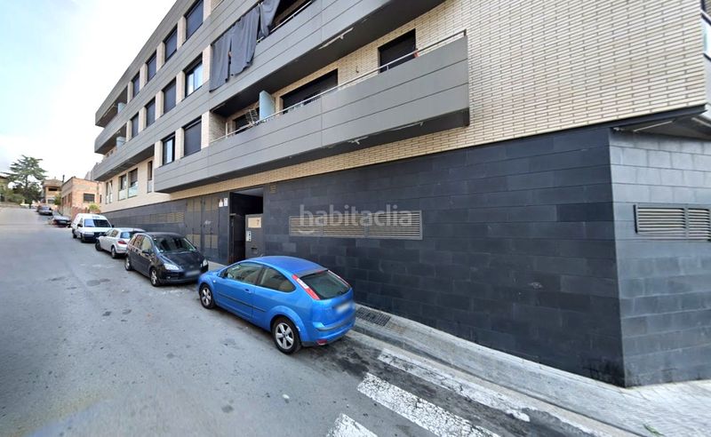 Foto 70743e79-14c9-4957-bfe2-13e3f1452375. Edifici a carrer de celdoni guixà a Llevant Igualada
