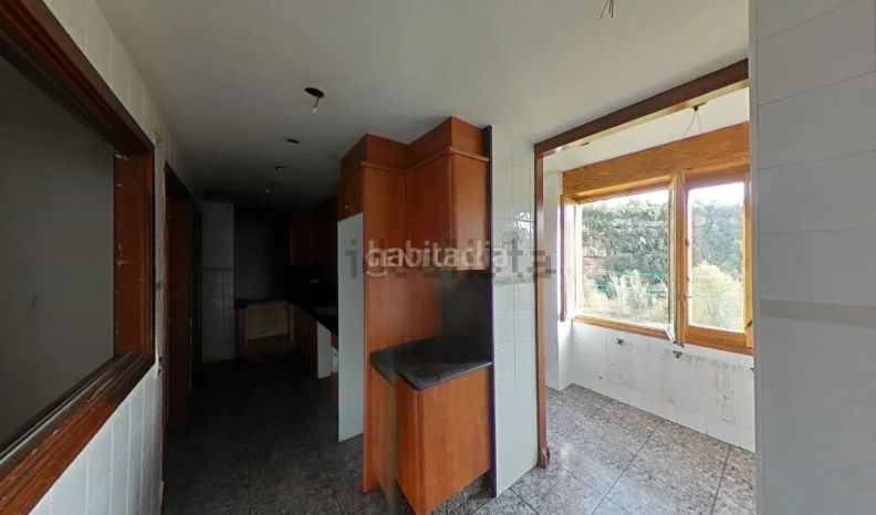 Foto a2a7c9bc-f407-4421-a888-163a8e560ff2. Apartament a carrer orient a Puig-reig