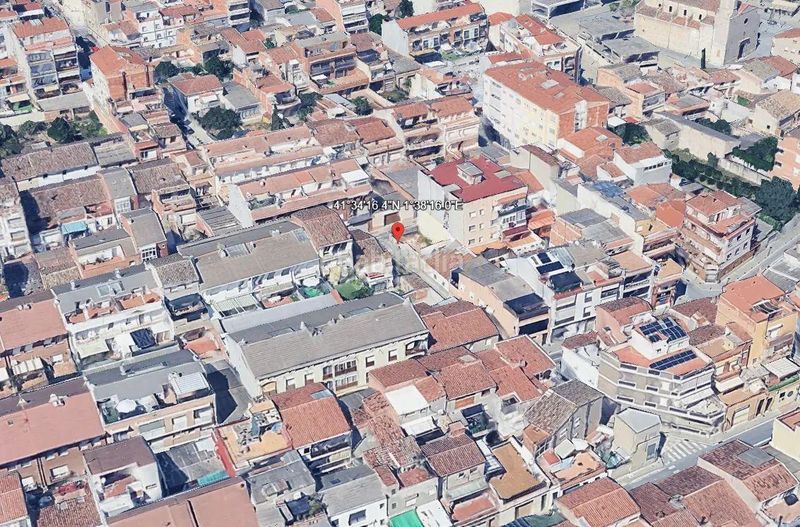 Foto c0ed8653-151f-49ab-a214-434bfb85db3a. Edifici a carrer de mossèn borràs a Vilanova del Camí