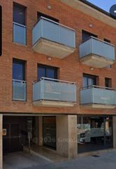 Apartament  Progres. Oportunidad inversores  venta piso y garaje alquilado en torelló