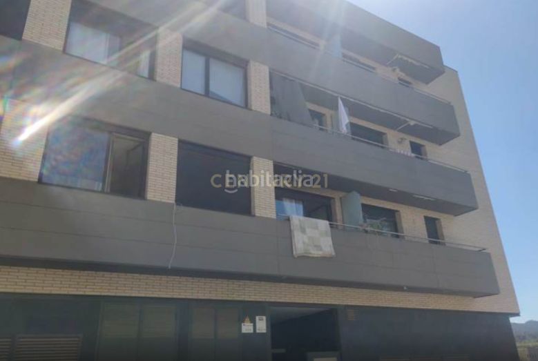 Foto 19a144f5-63f2-41af-a0b8-2fd97799df70. Edifici a carrer de celdoni guixà a Llevant Igualada