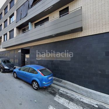 Foto 1e8578c1-1862-4466-bfb4-2ebc31332957. Edifici a carrer de celdoni guixà a Llevant Igualada