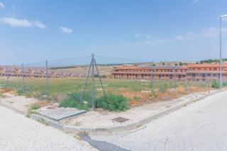 Terreny residencial a Recas. Terreno urbano consolidado de 3.439 m2 en venta en recas toledo