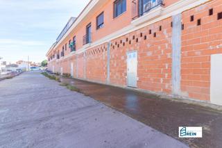 Local Comercial a Calle dulcinea 11. Local en recas