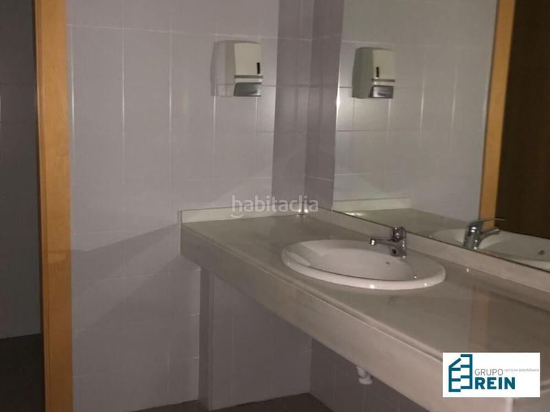 Foto 85c12a2a-1098-4d0c-9916-b0bd8c618f66. Local comercial en avenida del doctor mendiguchia carriche 7 local comercial de 323 m2 en leganes en Leganés