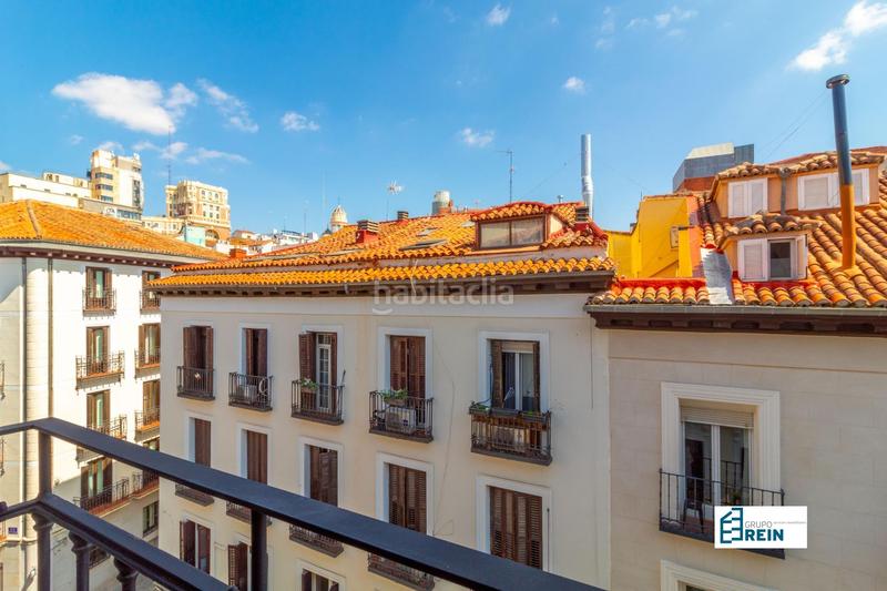 Foto 028e7f0a-a2ac-4510-ae66-8d591c24f711. Piso en calle de las conchas 1 exclusivo piso nuevo con mas de 100m2 con grandes ventanales a la calle. en Madrid