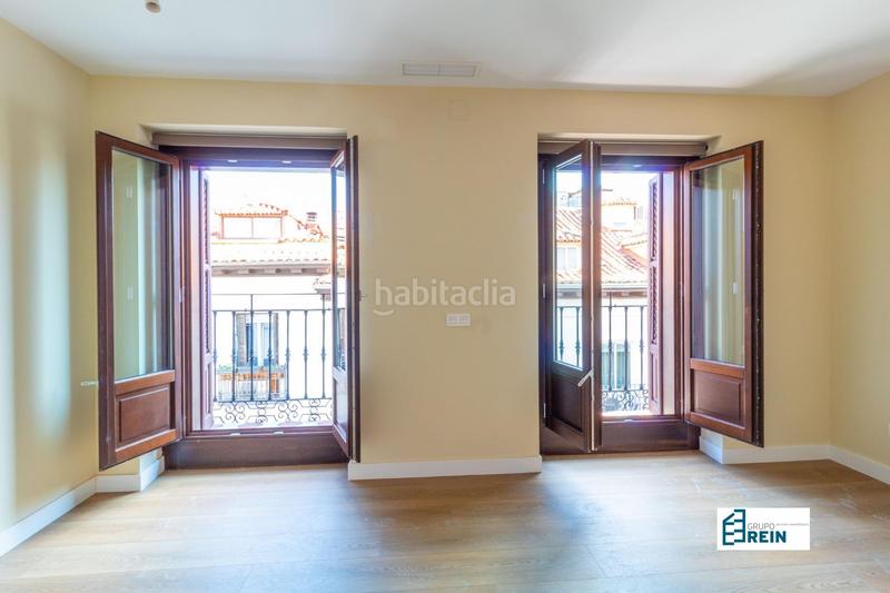 Foto 0574c1e5-ff1c-4529-81bd-44e09083d97b. Piso en calle de las conchas 1 exclusivo piso nuevo con mas de 100m2 con grandes ventanales a la calle. en Madrid
