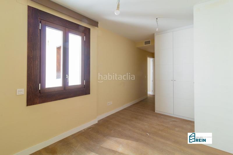 Foto 49e19e3a-0983-41b7-bcc6-06f7b9643938. Piso en calle de las conchas 1 exclusivo piso nuevo con mas de 100m2 con grandes ventanales a la calle. en Madrid