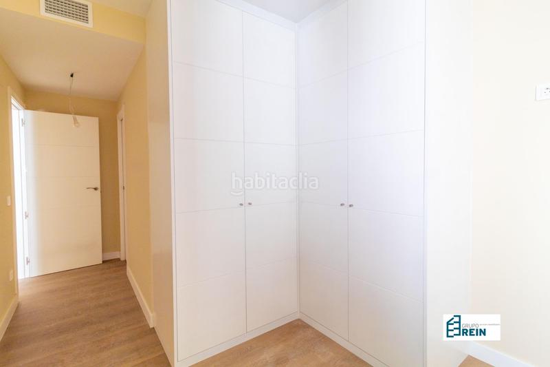Foto 62a41d29-edda-4675-9e88-372fec49a76c. Piso en calle de las conchas 1 exclusivo piso nuevo con mas de 100m2 con grandes ventanales a la calle. en Madrid