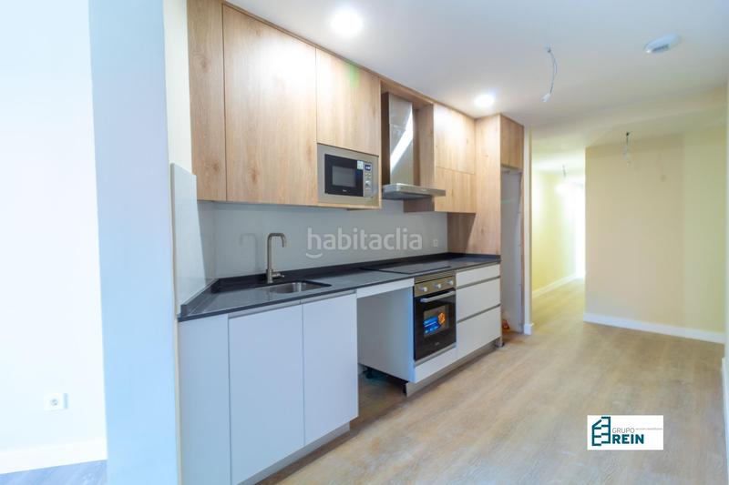 Foto 994ece9e-585b-4d92-9eaf-95931211c602. Piso en calle de las conchas 1 exclusivo piso nuevo con mas de 100m2 con grandes ventanales a la calle. en Madrid
