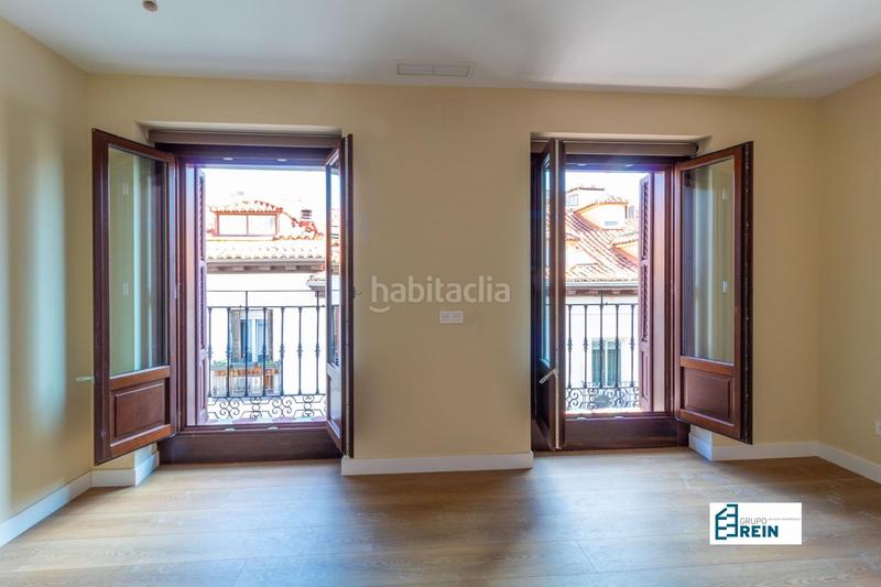 Foto d14630aa-addd-4c8e-8174-74a38ad5cffc. Piso en calle de las conchas 1 exclusivo piso nuevo con mas de 100m2 con grandes ventanales a la calle. en Madrid