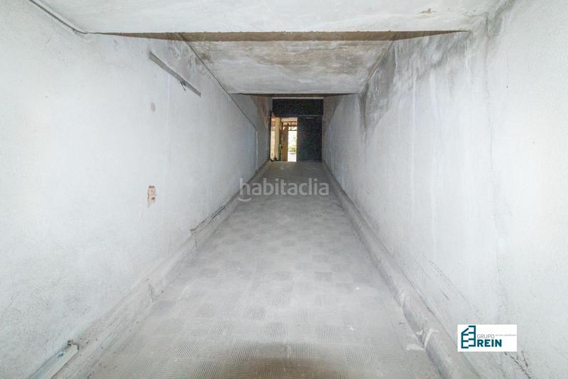 Foto a821bf31-6d5c-4a90-8fd5-18f5b0d415e4. Local comercial en calle de santa isabel 30 local en planta sotano de 870m2 en dos plantas de 435 metros cada planta en Madrid