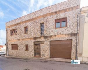 Xalet a Añover de Tajo. Casa de 2 plantas en añover de tajo.