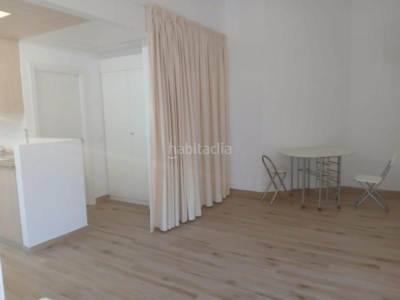 Foto e0cca135-6a66-47fb-9a49-428782971b7c. Alquiler estudio  de alquiler en comillas en Madrid