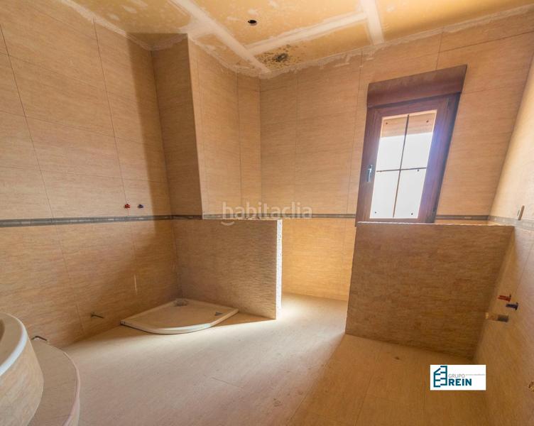 Foto 34e989c9-c727-45a5-9d51-356202fd8cb4. Chalet casa de 2 plantas . en Añover de Tajo