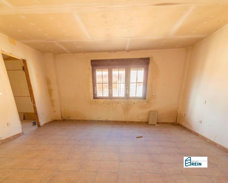 Foto 47de2e18-f299-44f3-ba5b-0f352eb78966. Chalet casa de 2 plantas . en Añover de Tajo