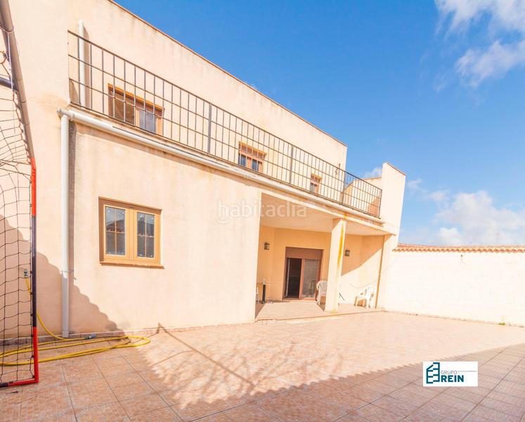 Foto b9c21265-b173-4016-9fd0-80344b027ffe. Chalet casa de 2 plantas . en Añover de Tajo