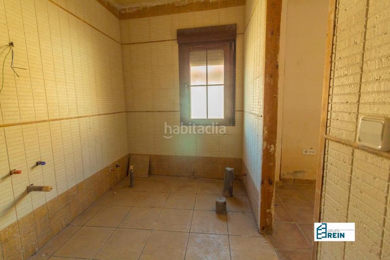 Foto faf6f41c-ef12-4b38-9730-cd563471be34. Chalet casa de 2 plantas . en Añover de Tajo