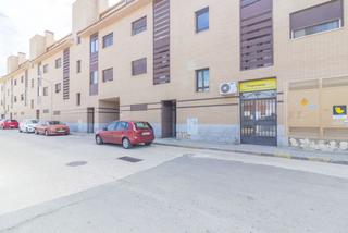 Miete Etagenwohnung  Calle fuente 24. Piso de 2 dormitorios en una de las mejores urbanizaciones de re