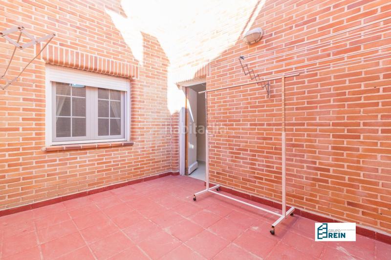 Foto c7835d26-a623-409e-ab27-e03797c04e8b. Chalet dans calle carmen 42 dans Yuncler