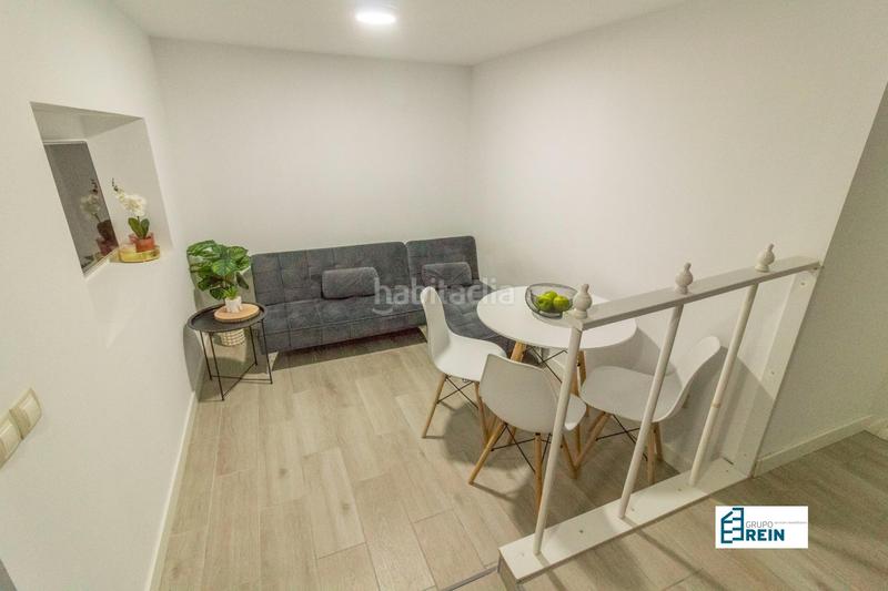 Foto bf2d80a3-cce7-4bf4-98e1-9502bc65b7f8. Local comercial precioso local convertido en apartamento de dos habitaciones en Madrid