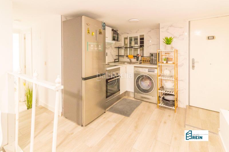 Foto c75769e7-5bcd-48bd-a32b-9c4b1e9a5d35. Local comercial precioso local convertido en apartamento de dos habitaciones en Madrid