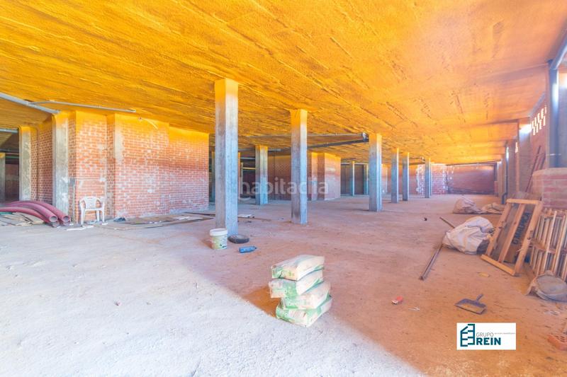 Foto 1f8424bd-0391-42c1-a0a6-d667a80463e5. Local commercial dans calle dulcinea 11 dans Recas