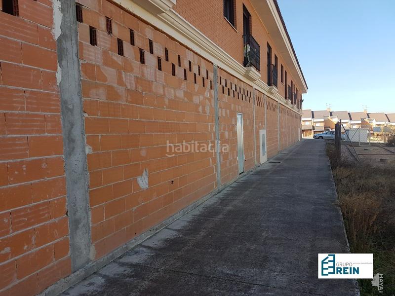 Foto cfdc971b-587b-43c7-bdde-d46c69e68da4. Local comercial a calle dulcinea 11 a Recas