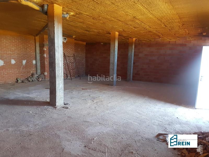 Foto d73a06ab-3cd7-4153-adce-34ecff7883e4. Local comercial a calle dulcinea 11 a Recas